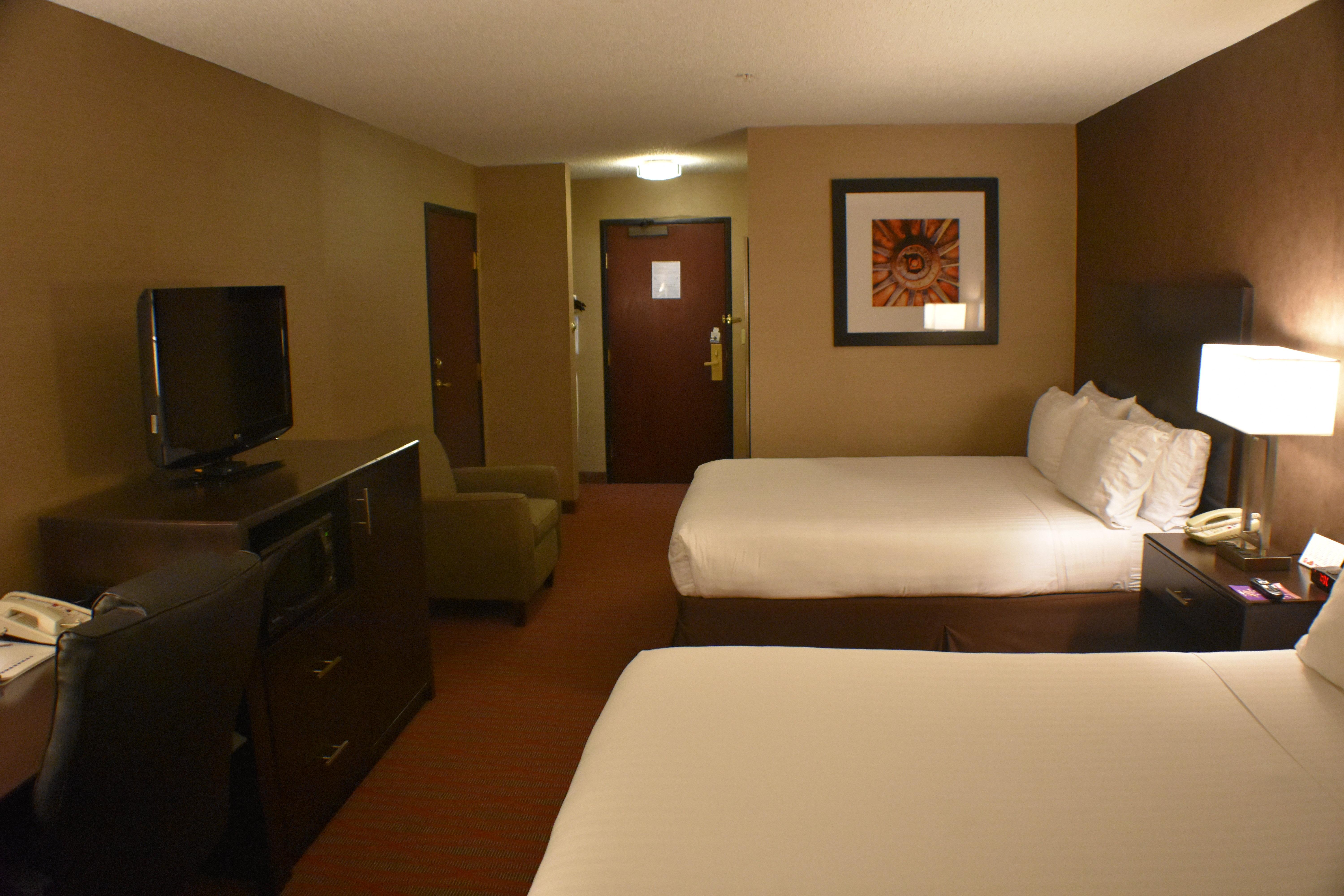 Country And By Radisson Garden Ks Hotel Garden City