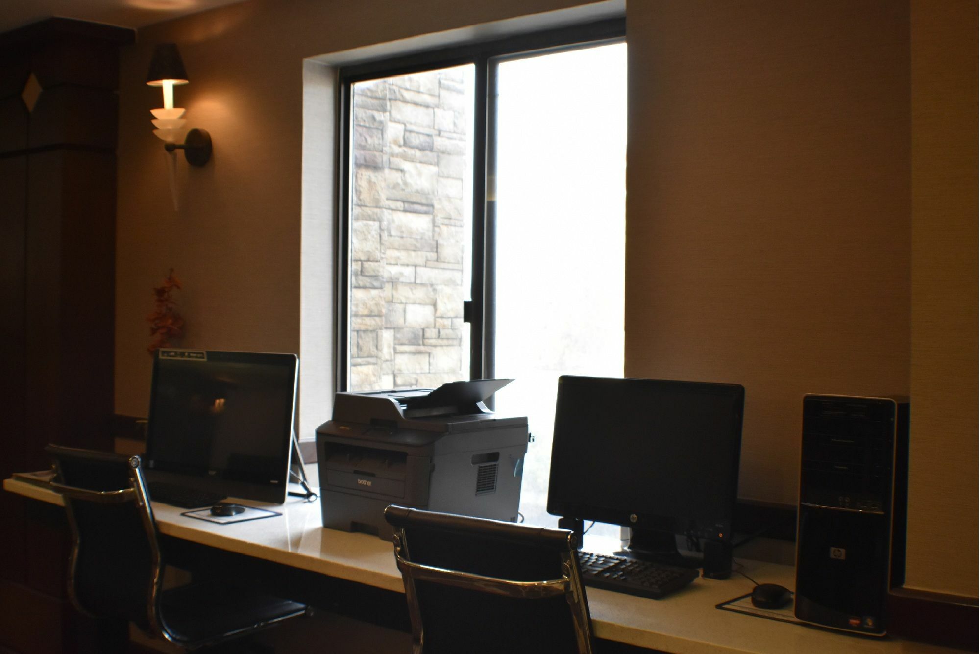 Country And By Radisson Garden Ks Hotel 2*